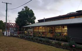 Christmas Creek Cafe & Cabins